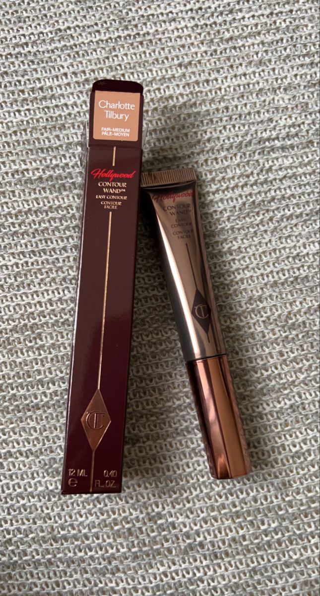 Charlotte Tilbury - Hollywood Contour Wand - FAIR/MEDIUM (PALE-MOYEN)