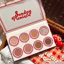 Sunday Picnic Eyeshadow Spread